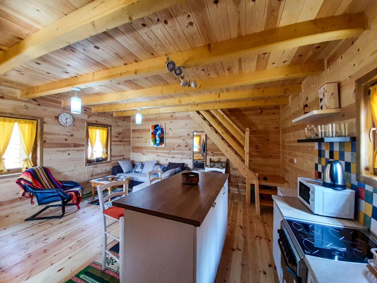 Sunny Hill Cabins Kolašin - Housity