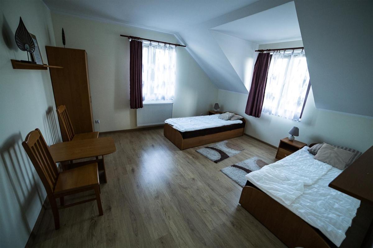 Agroturystyka Nowa Wólka - Housity