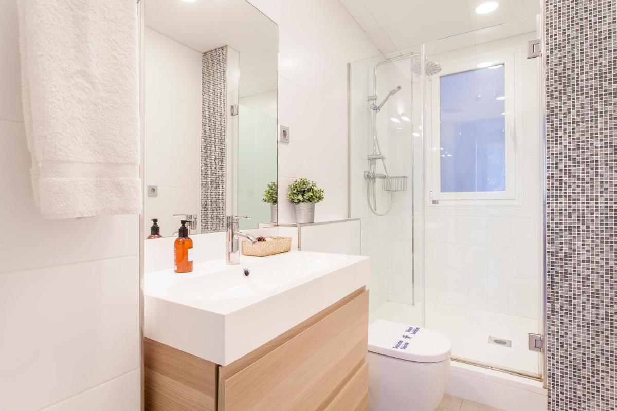 G&V APARTMENTS CLOSE to CENTER - Housity
