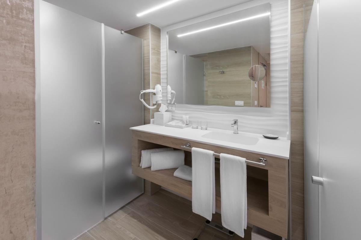 Un baño de Elba Sunset Mallorca Thalasso Spa