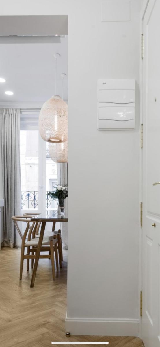 Amazing and new apartment five minutes from gran via - Housity