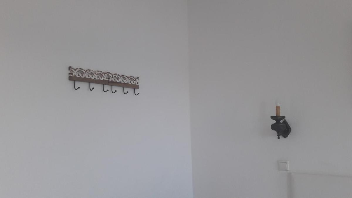 Pavlos Rooms - Housity