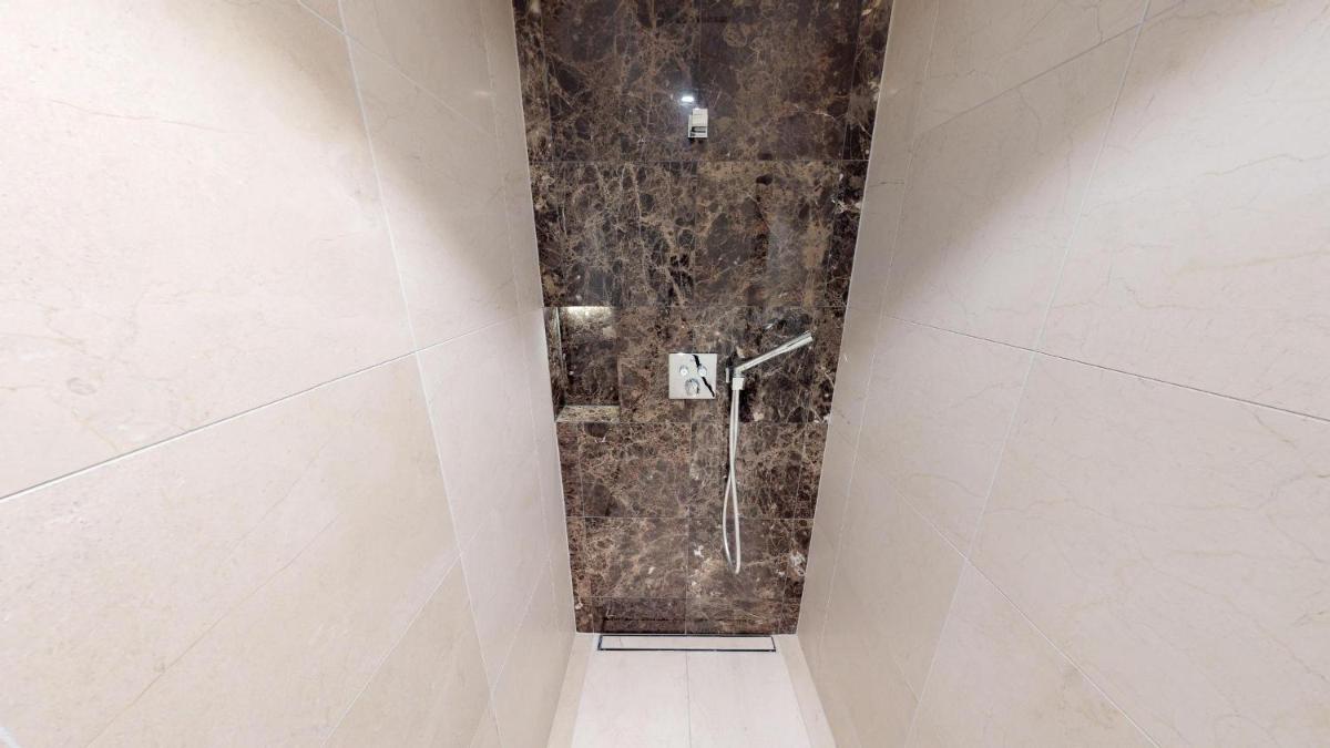 White Pearl Apartment 2.02 - Hizvo