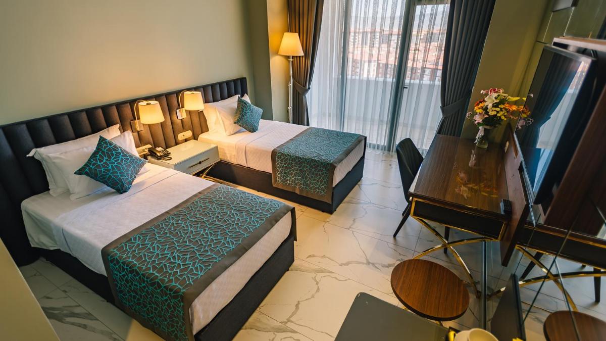 Capella Otel - Housity
