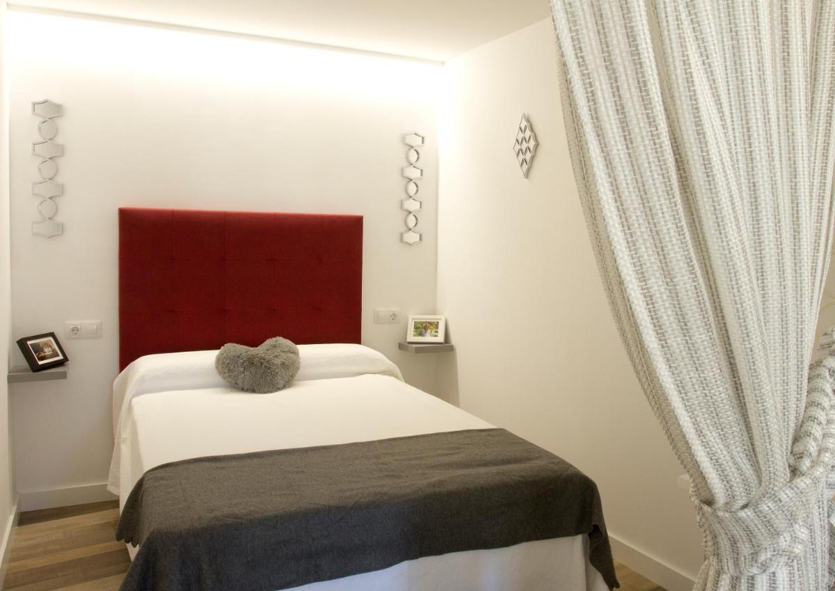 Acio Espumoso. Loft Casco Historico en Ourense - Housity