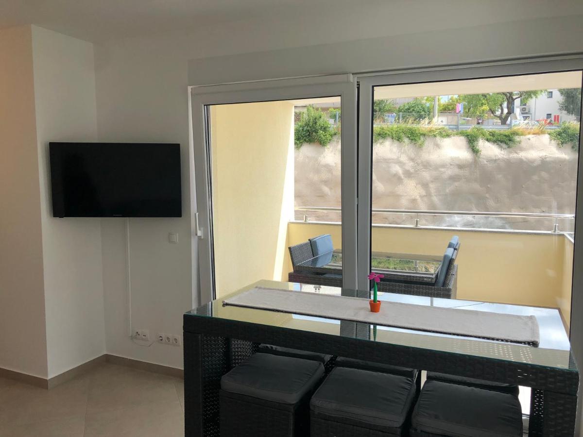 Apartment Zeljkica - Villa Sunce - Housity