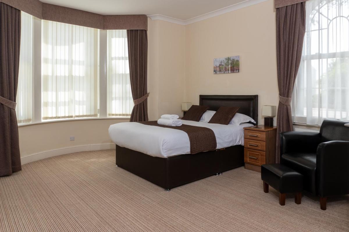The Lawns Guest House - Housity