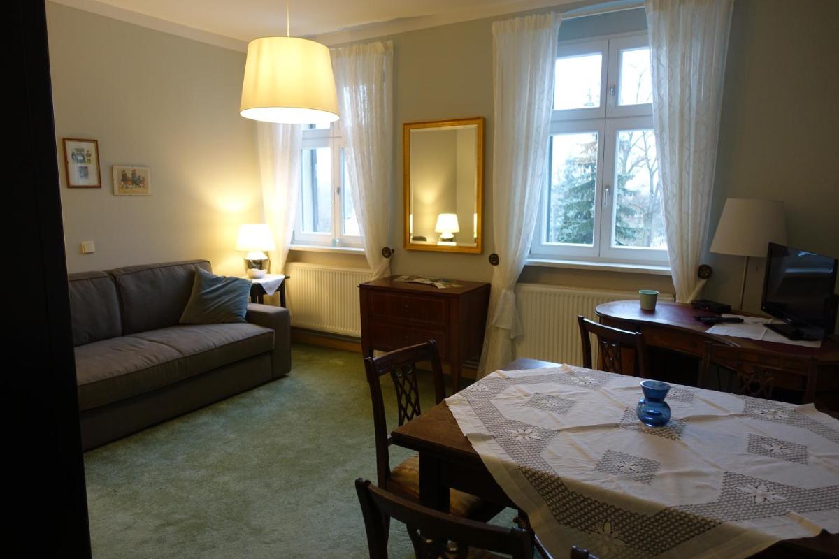 Pension Gräfliche Villa - Housity