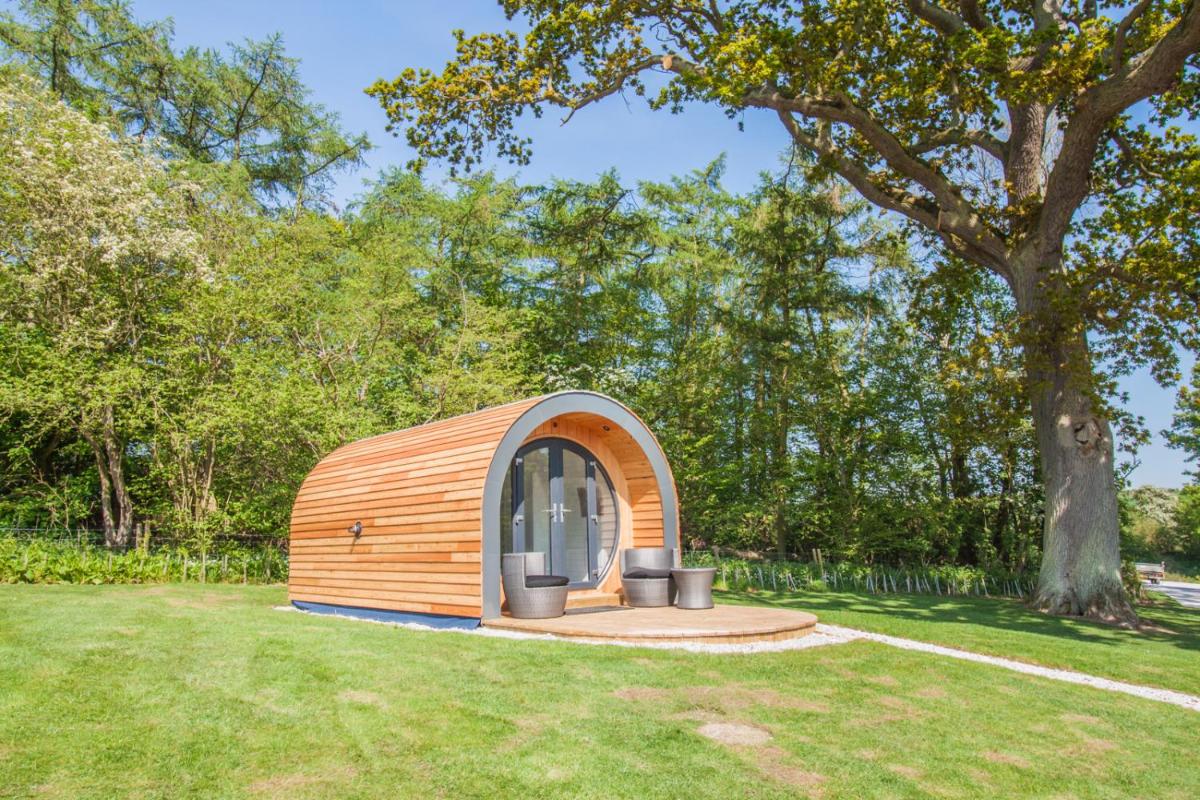 High Oaks Grange - Glamping - Housity