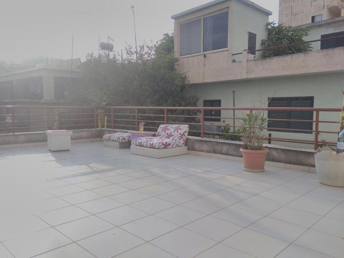 Queen Hostel - Housity