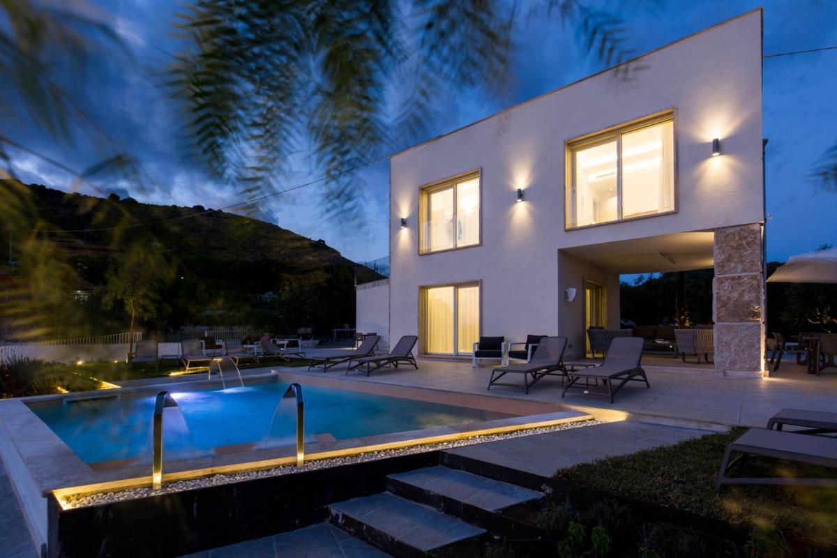 Scissure Sea Suite - Housity
