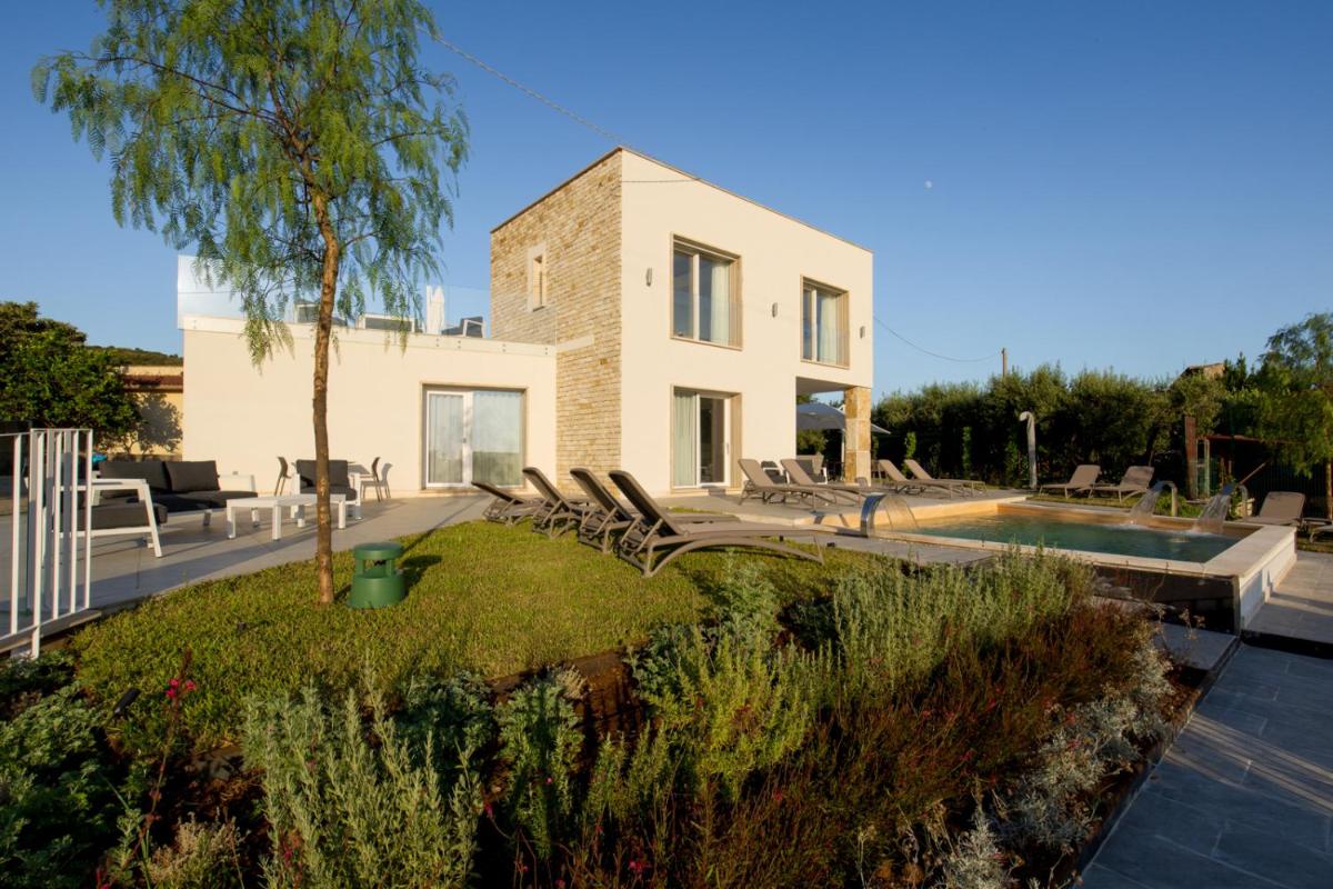 Scissure Sea Suite - Housity