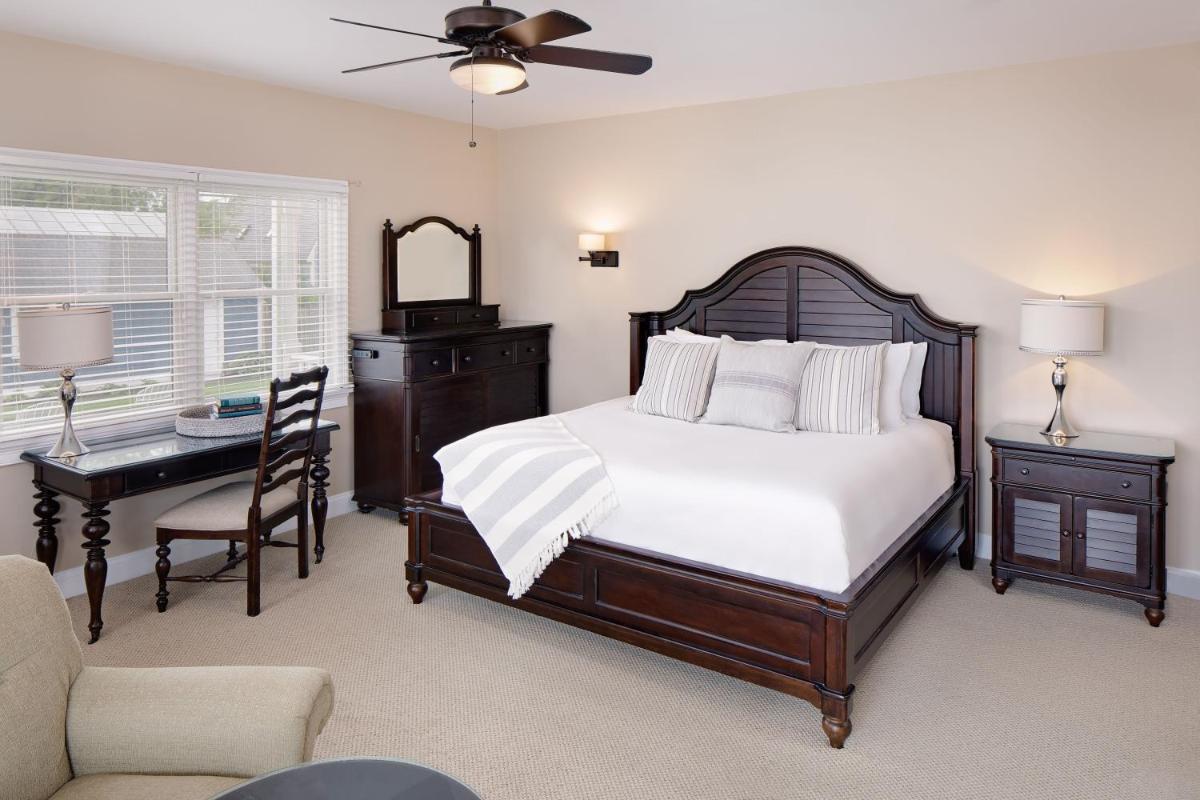 Inn at Harbor Hill Marina - Housity