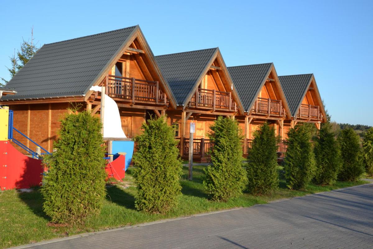 Domki Zacisze Łeby - Housity