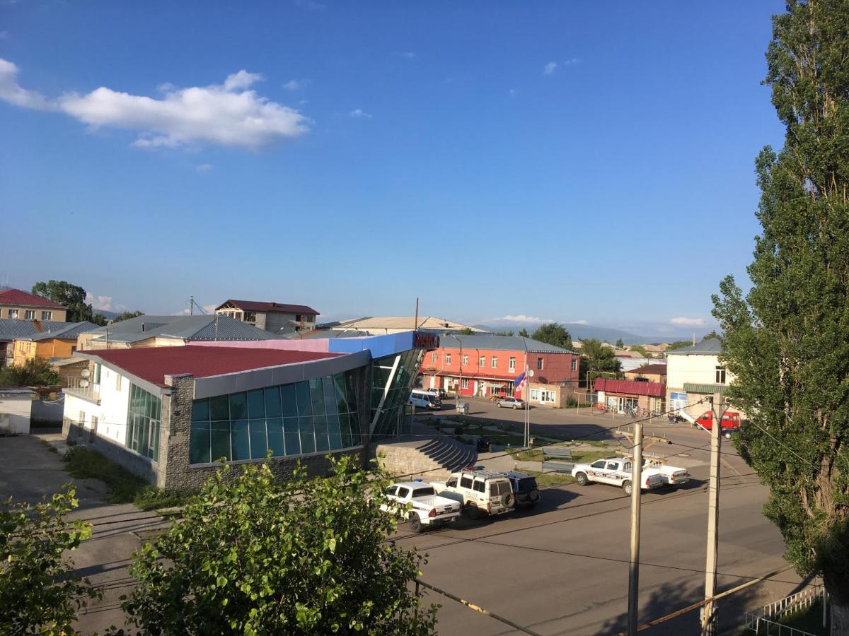 Hotel Triumph - Housity