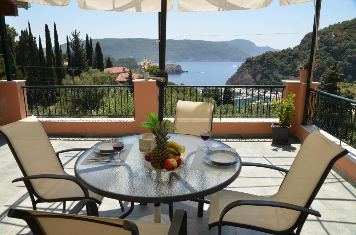 Thalassa Studios - Housity