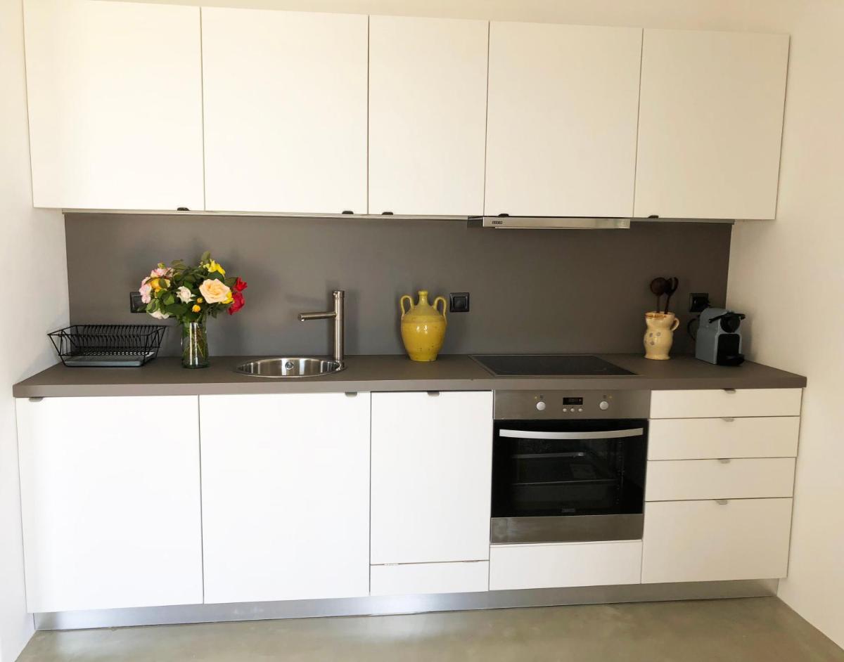 Theros apartments 2 - Housity