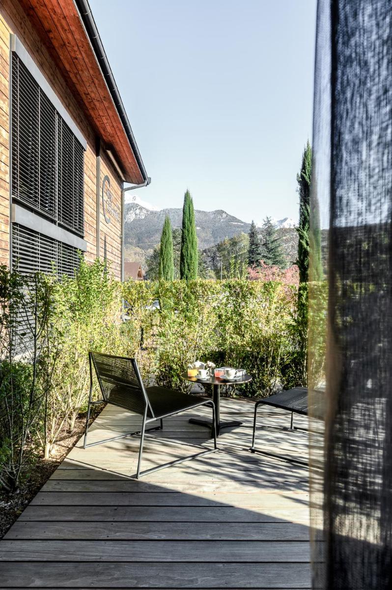 Vue générale sur la montagne ou vue sur la montagne depuis l'hôtel