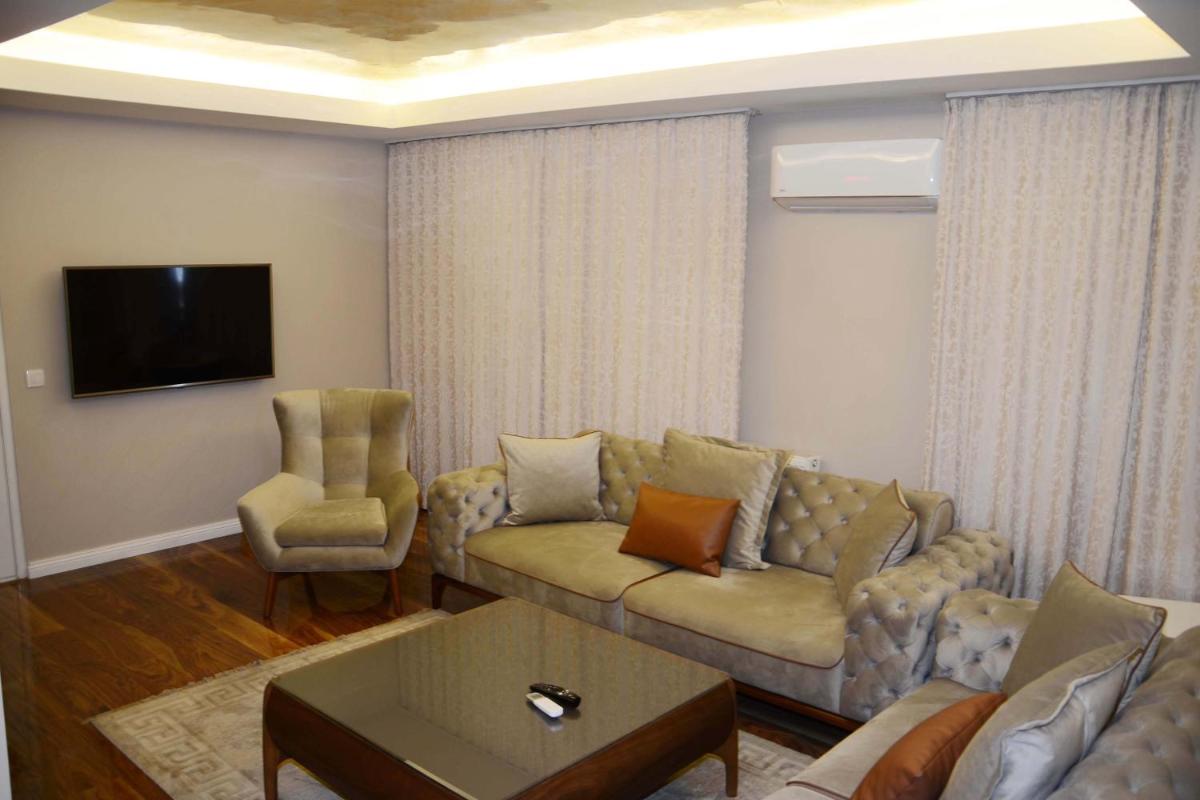Hotel Begolli - Housity