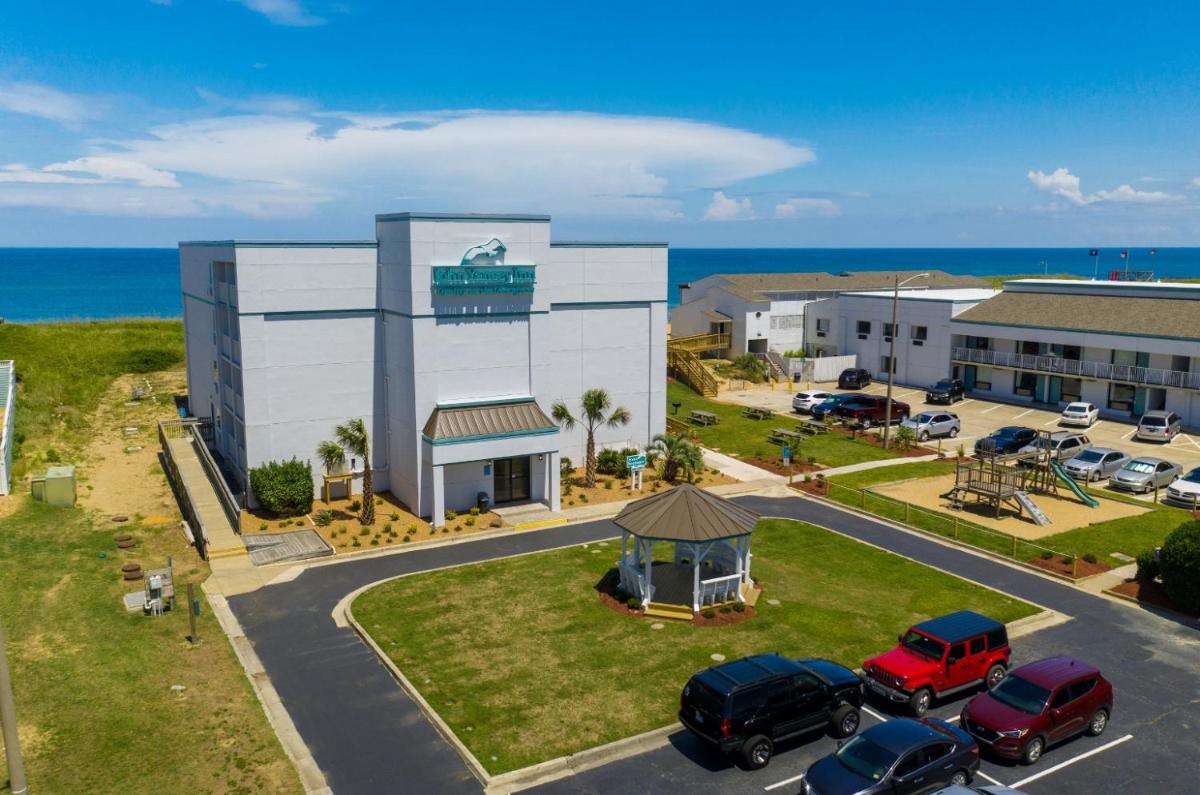 John Yancey Oceanfront Inn - Housity