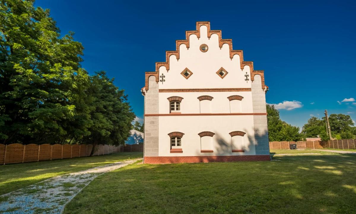 Oficyna Krobielowice - Housity