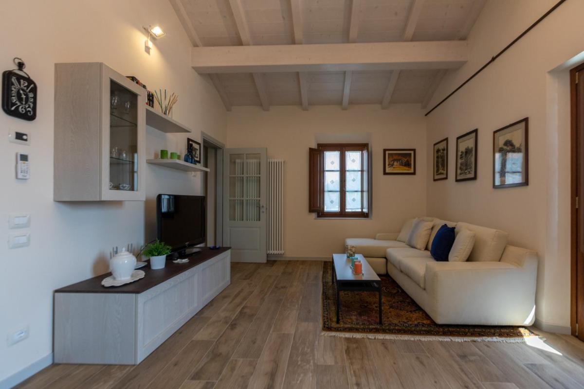 Vista Lago - Housity