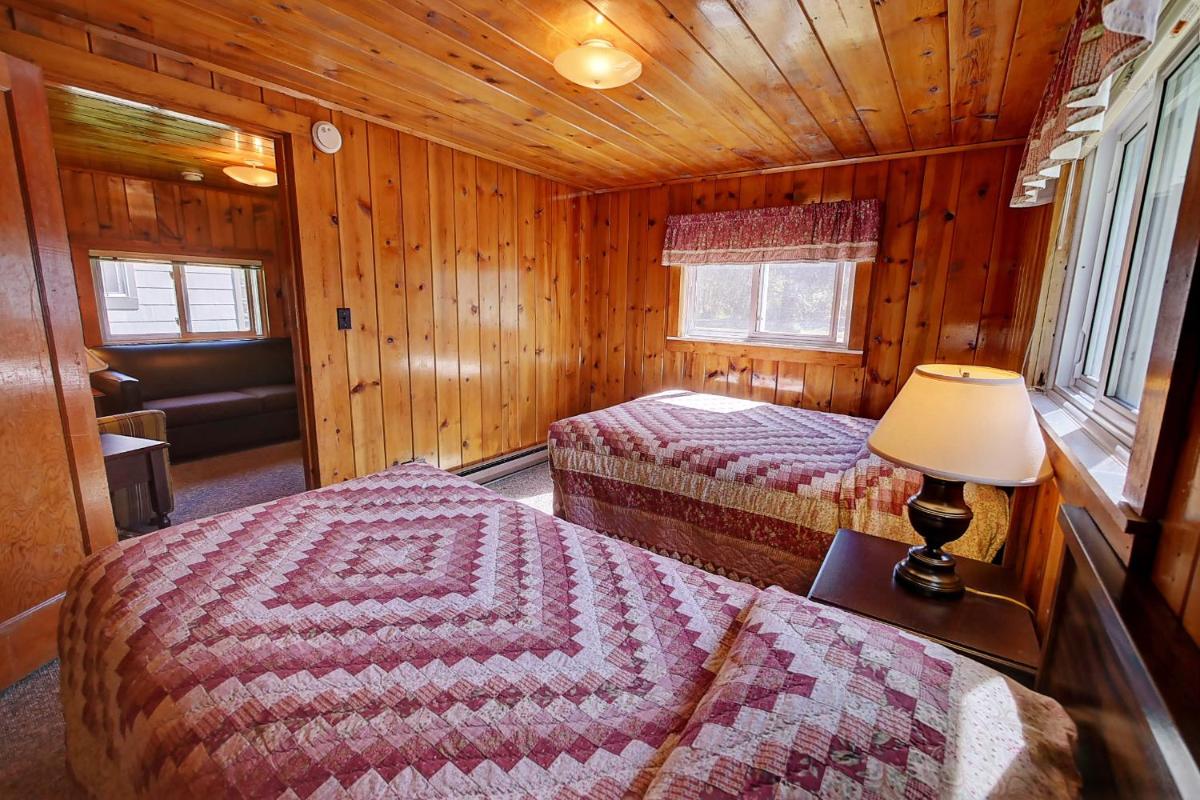 Idle A While Cabins - Housity