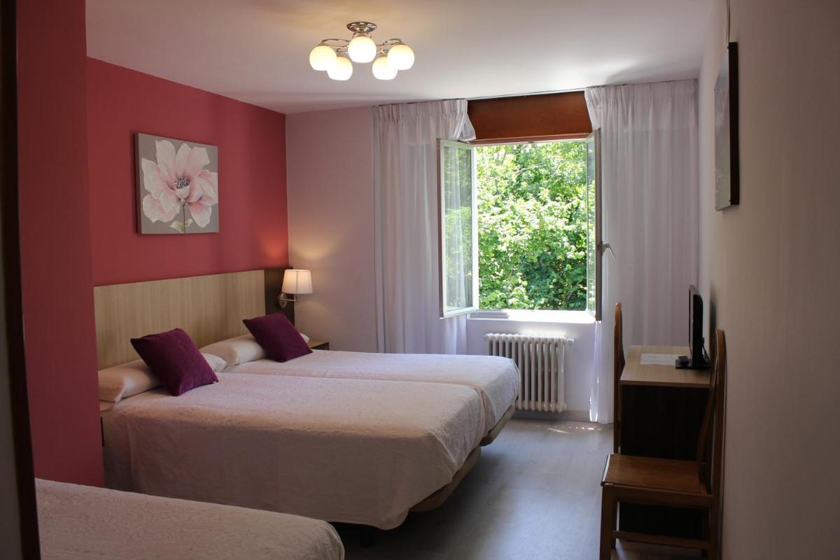 Hostal Casa Abascal - Housity