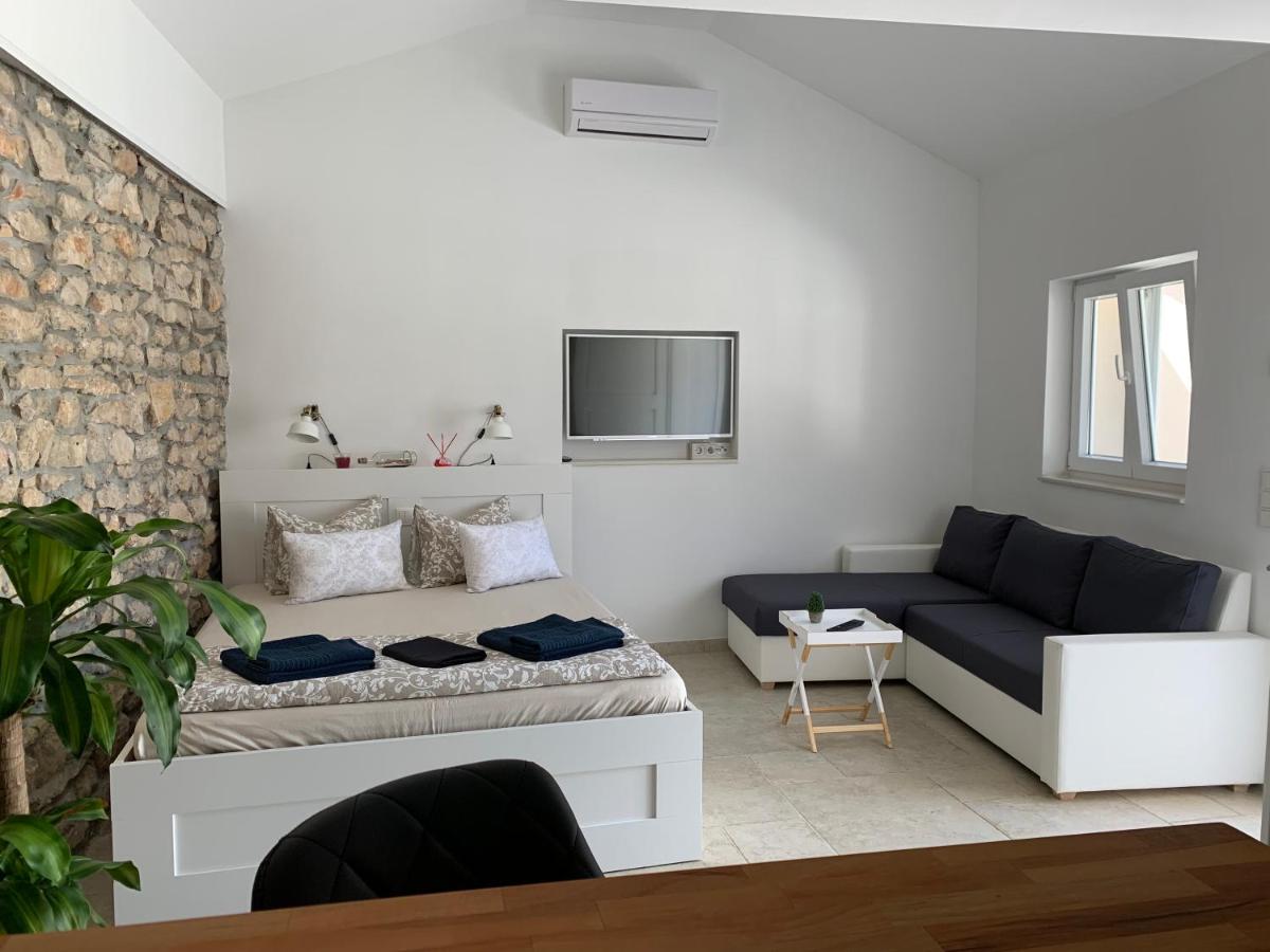 Maslina - Housity