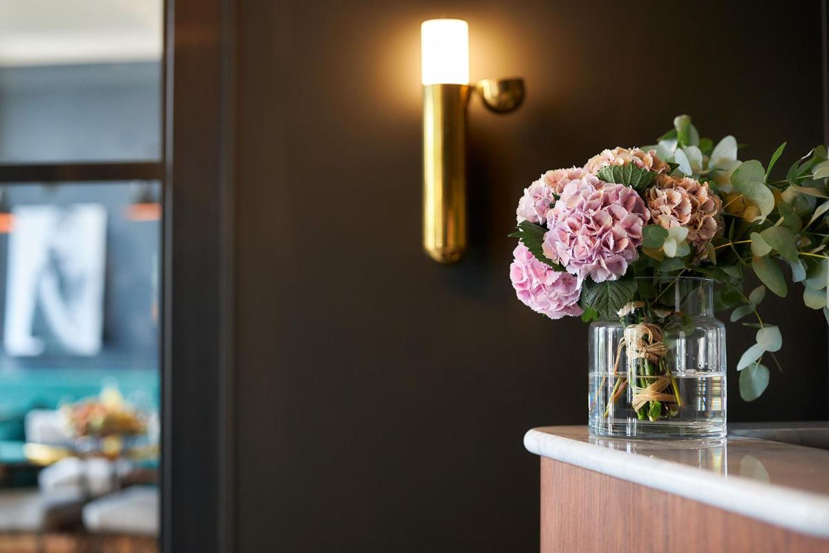 Hotel Victoria - Housity