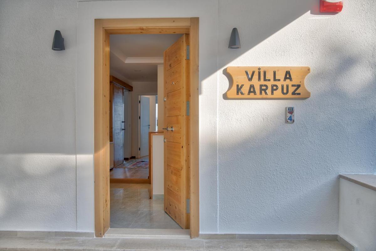 Luxury beach house, private pool, stunning sunsets, villa karpuz - Housity