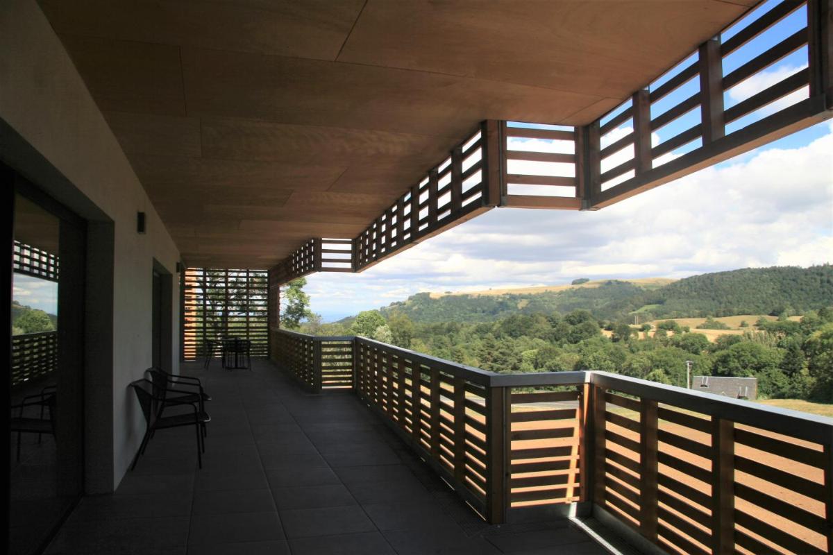 Balcon ou terrasse dans l'établissement Mildiss Hotel Spa & Restaurant, BW Signature Collection