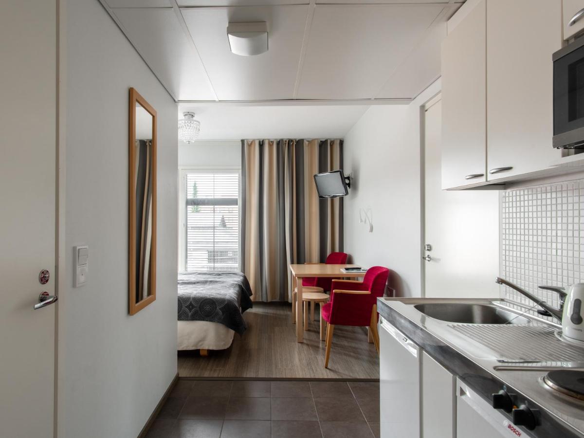 Hotel Jahtihovi - Housity