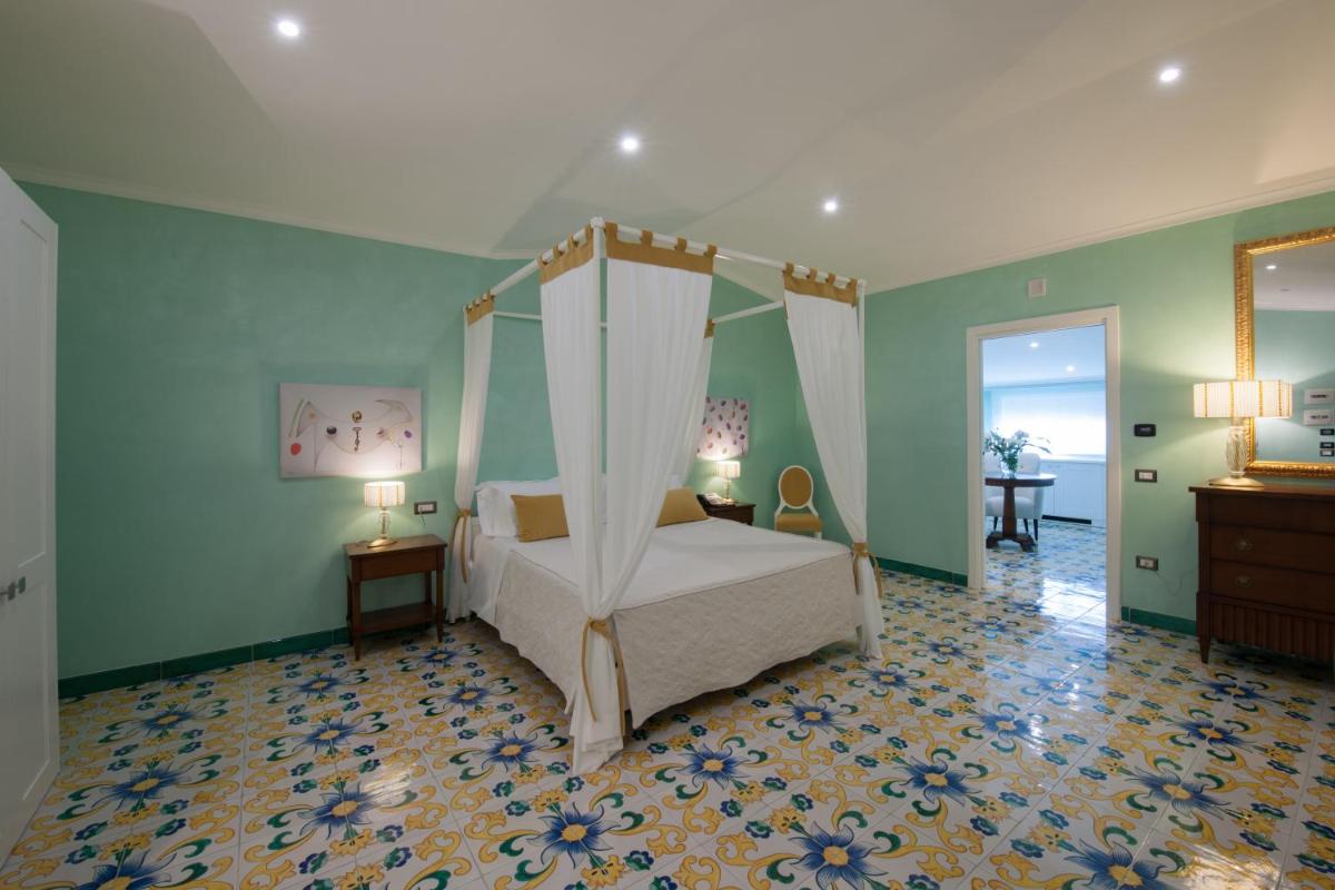 L' Araba Fenice Hotel & Resort - Housity