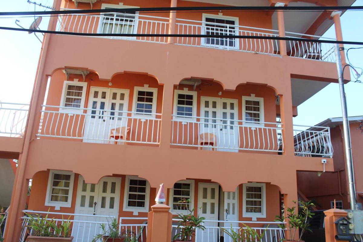 Suitetrails - Wallace Holiday Apartments