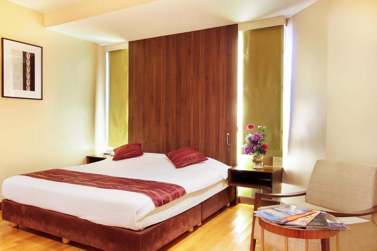 Bally Suite Silom - Housity