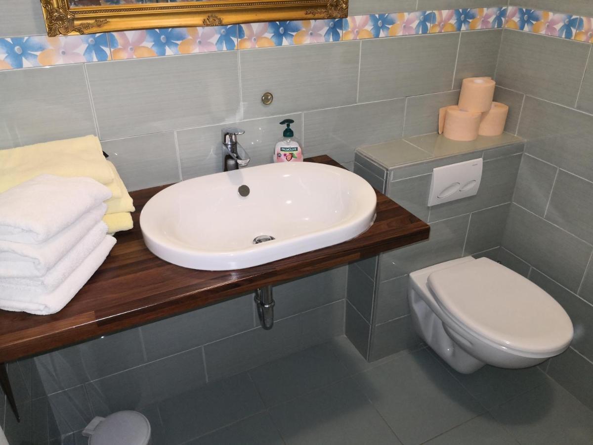 Holiday apartments Stobrec - Housity