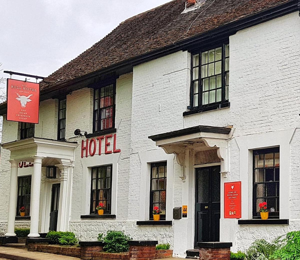 The Bull Hotel Maidstone/Sevenoaks - Housity