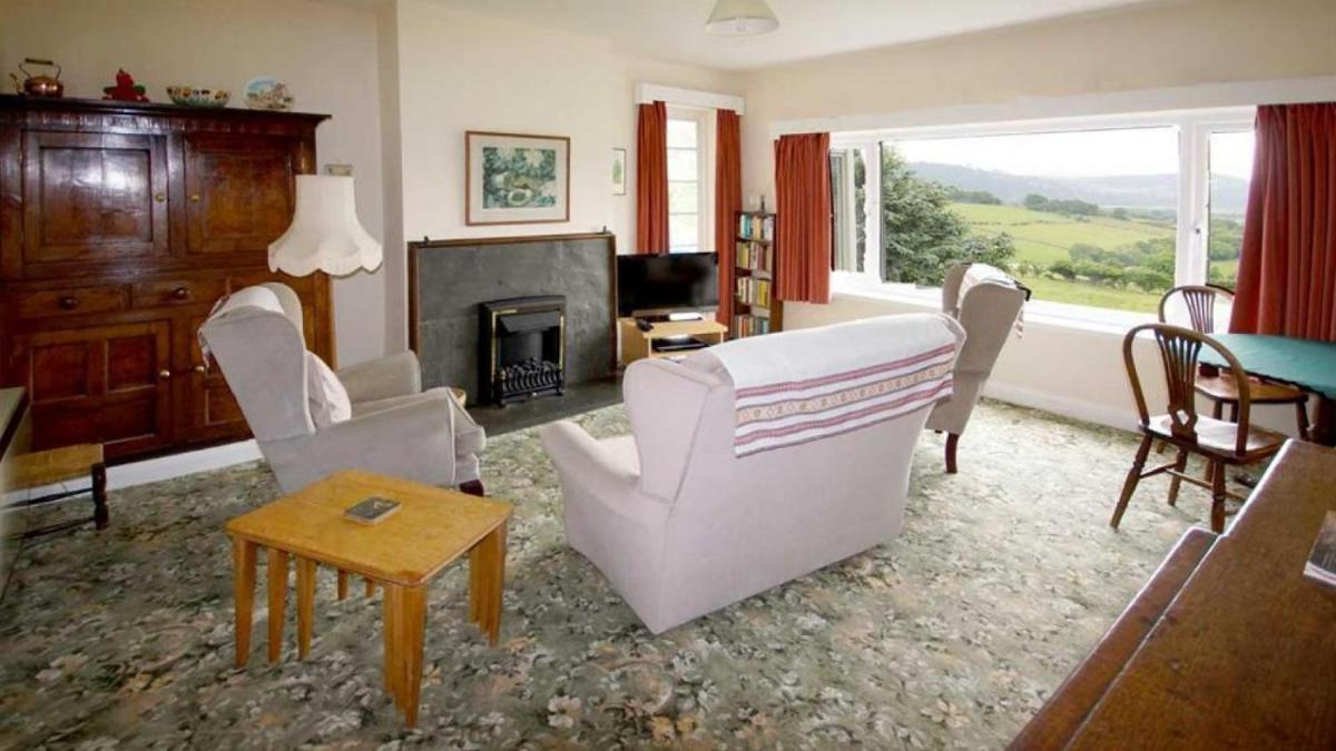Eryl cottage in Rowen - Housity