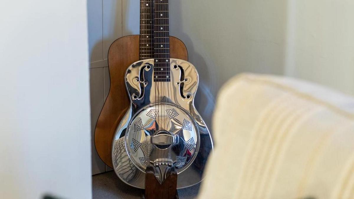 White O Morn - Housity