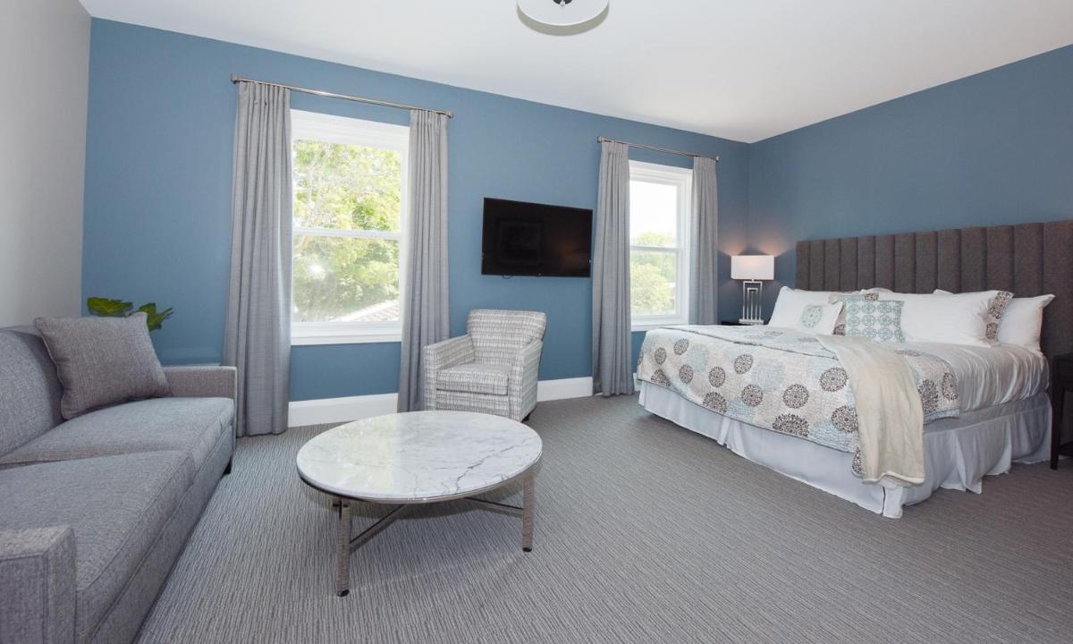 124 on Queen Hotel & Spa - Housity