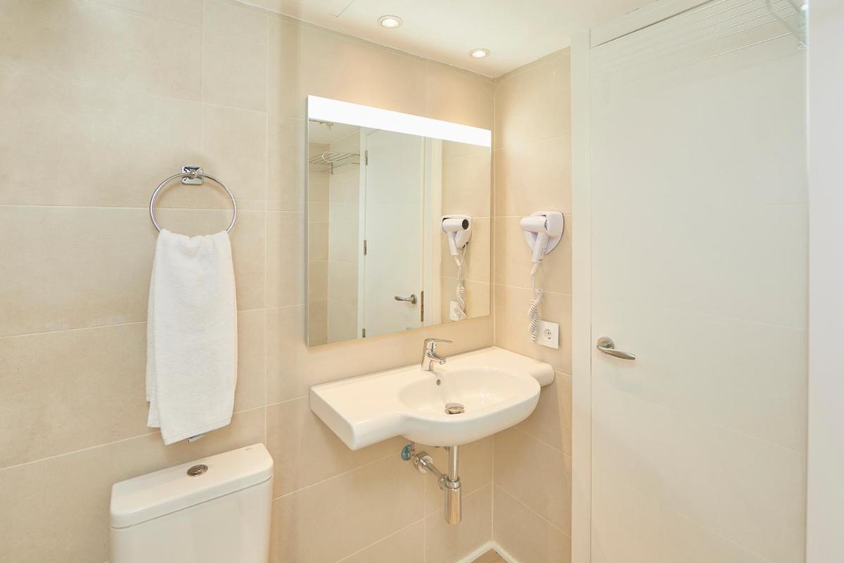 Un baño de Hotel Ilusion Moreyo - Adults Only