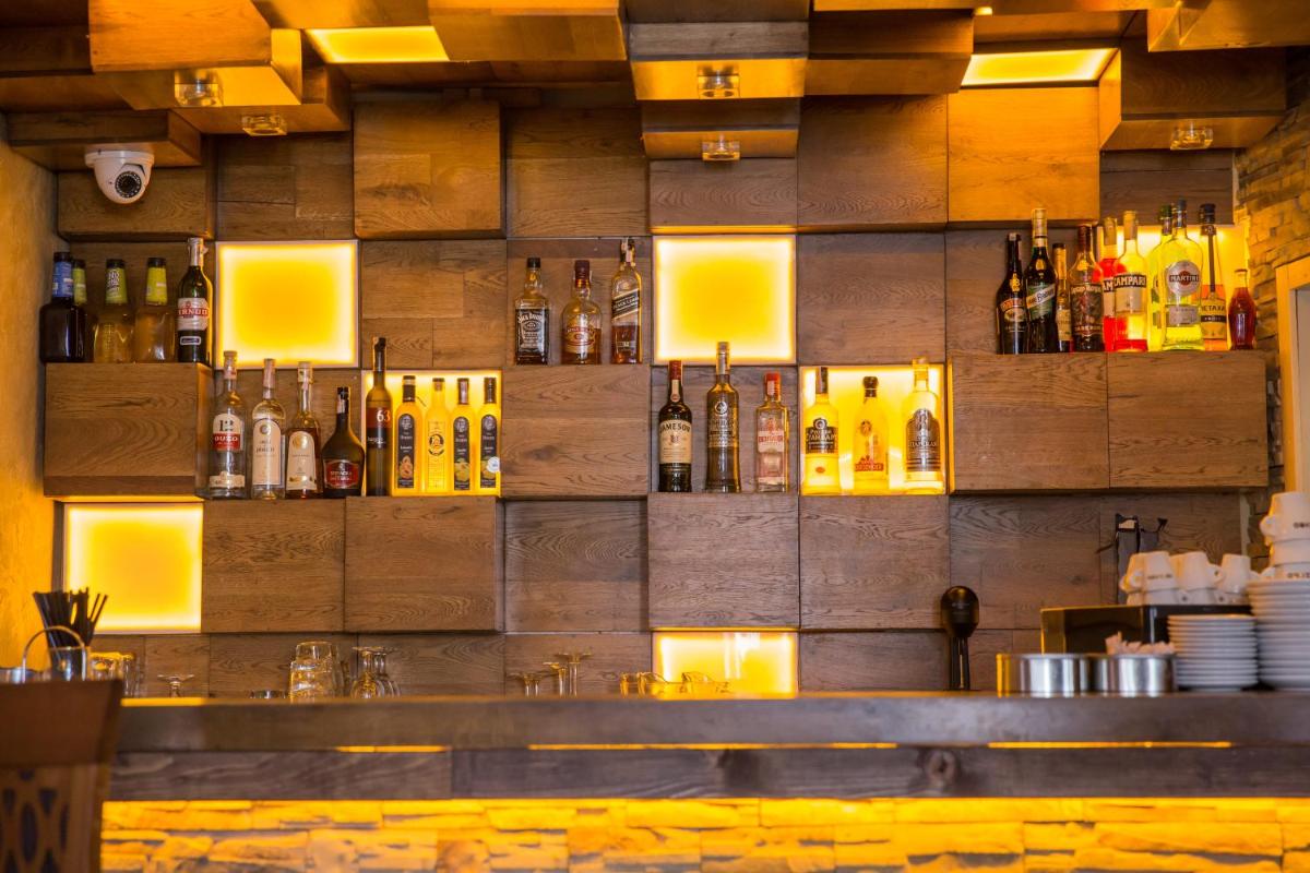 Family Hotel Saint George - Housity