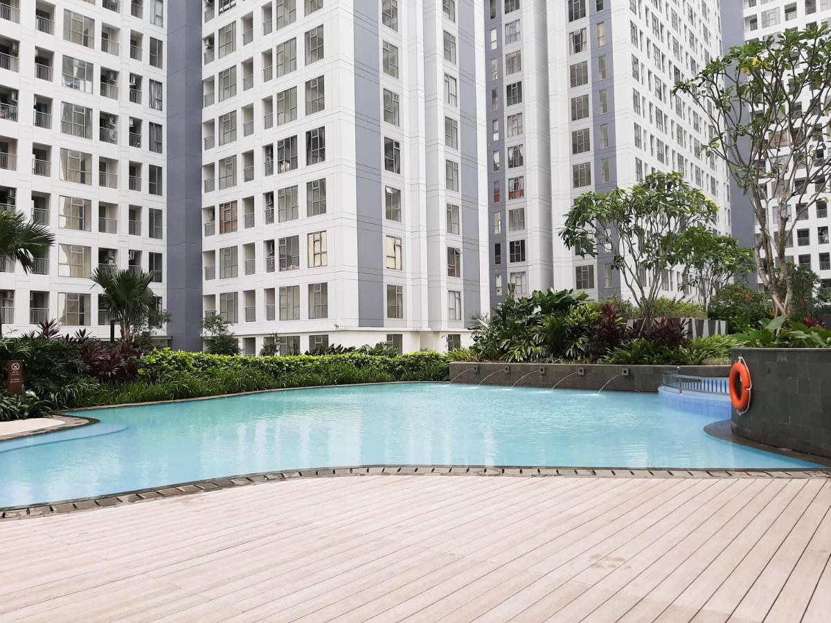 Cozy Studio Room at M-Town Apartment near Summarecon Serpong Mall By Travelio - Housity