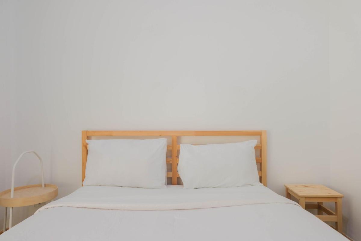 Cozy Studio Room at M-Town Apartment near Summarecon Serpong Mall By Travelio - Housity