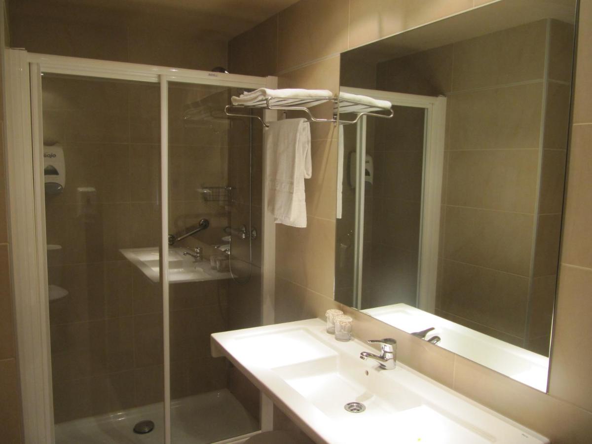 Un baño de Iraipe Santuario de Arantzazu Hotel