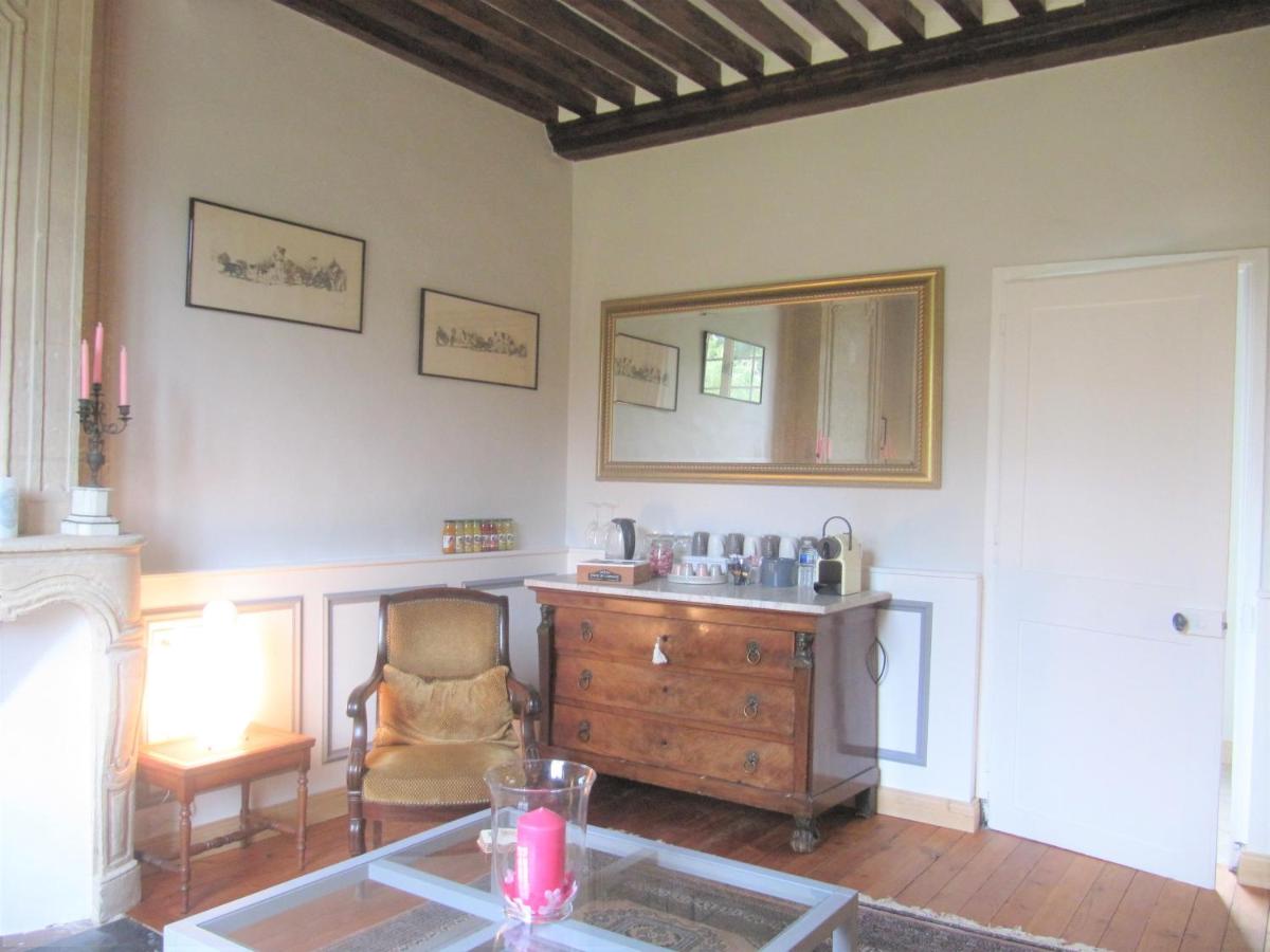 Bed & Breakfast Chateau Les Cèdres - Housity