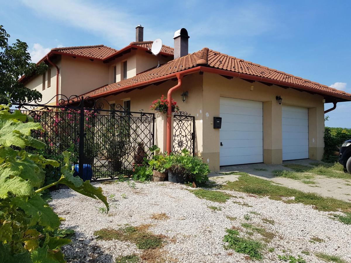 Kincsesbánya - Housity