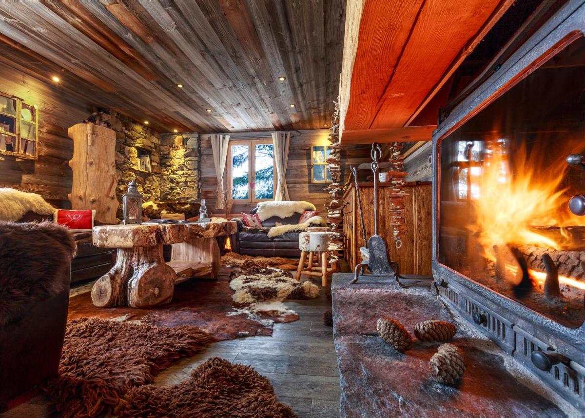 Superbe Chalet au Pied des pistes avec 2 Spas Sauna Hammam Wifi et Top Services Vacances - Housity