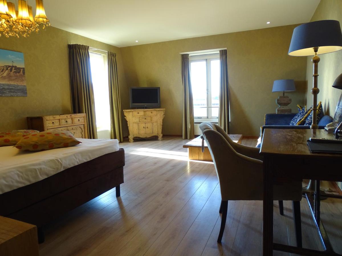 Augusta Hotel - Housity
